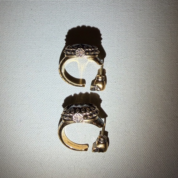 Alexander McQueen Gold Skull Hoop Earrings - Picture 5 of 6